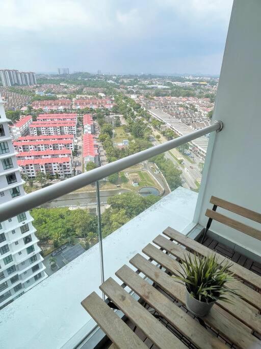1min To Paradigm Mall 2to 5pax Platino Mujistyle *