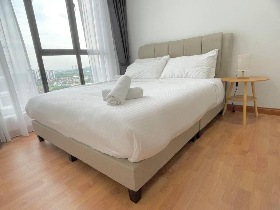 Apartment 1min To Paradigm Mall 2to 5pax Platino Mujistyle Johor Bahru