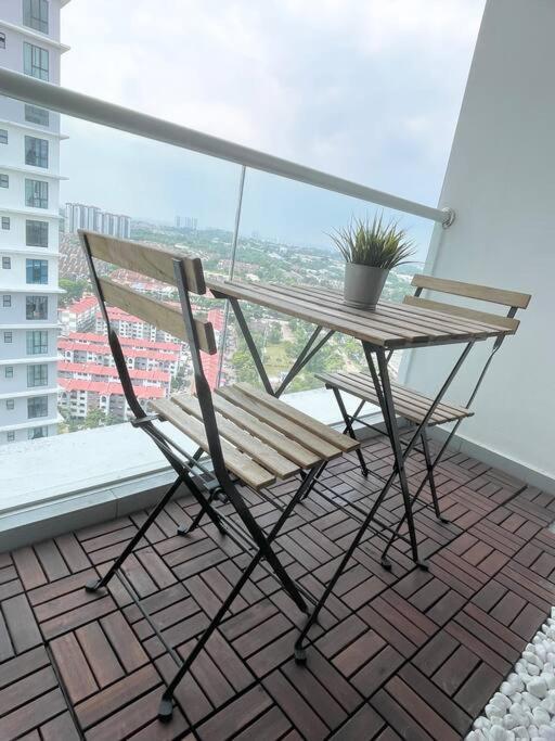 Apartment 1min To Paradigm Mall 2to 5pax Platino Mujistyle Johor Bahru